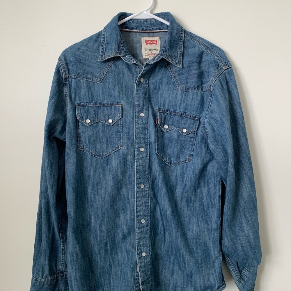 Men’s Levi denim jacket